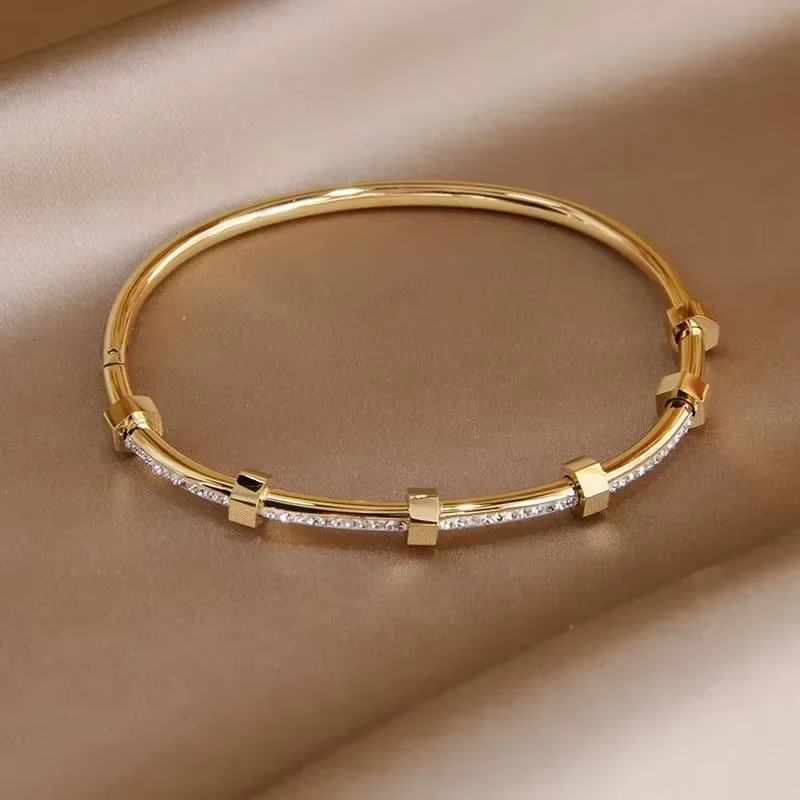 Rós | Gljáandi og einfalt armband